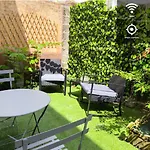 Apartamento ++++ 70m2 Avec Balcon, à 200 M Et Rue Piétonne à 300 M ++++ *