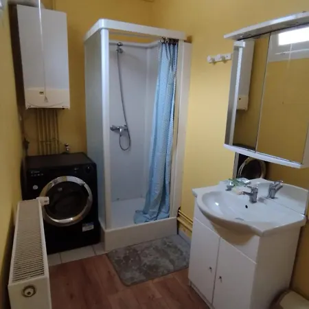 ++++ 70m2 Avec Balcon, A 200 M Et Rue Pietonne A 300 M ++++ * Berck