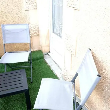 Lägenhet ++++ 70m2 Avec Balcon, A 200 M Et Rue Pietonne A 300 M ++++ *