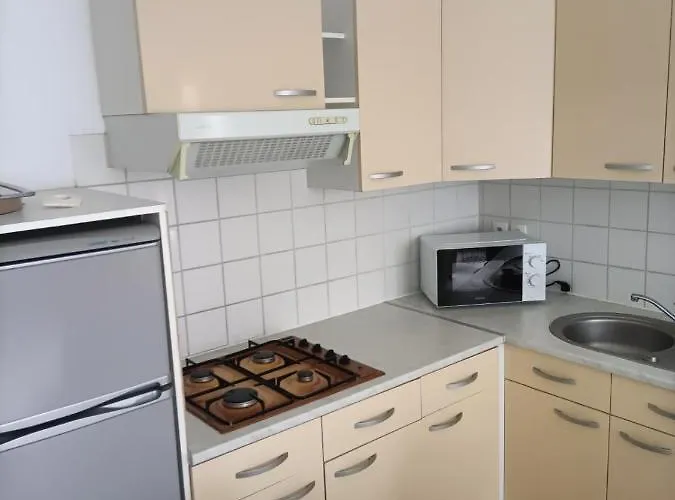 ++++ 70m2 Avec Balcon, A 200 M Et Rue Pietonne A 300 M ++++ Berck