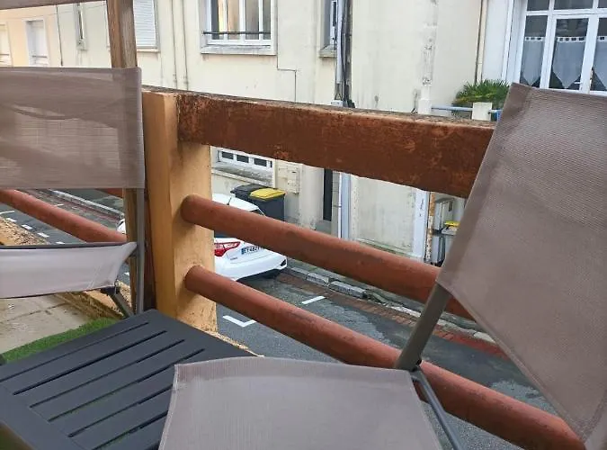 ++++ 70m2 Avec Balcon, A 200 M Et Rue Pietonne A 300 M ++++