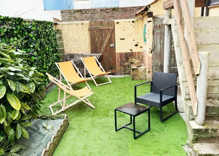 ++++ 70m2 Avec Balcon, A 200 M Et Rue Pietonne A 300 M ++++