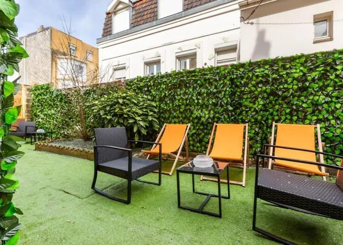 ++++ 70m2 Avec Balcon, A 200 M Et Rue Pietonne A 300 M ++++ * Berck