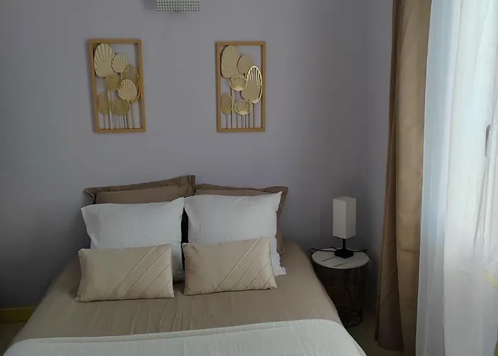 ++++ 70m2 Avec Balcon, A 200 M Et Rue Pietonne A 300 M ++++ *